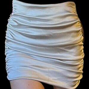 Aritzia, Wilfred silver‎ ruched mini skirt size 00